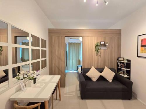 Highway Hills Apartment | 1BR Condotel with Balcony at FAME Residences #FM49