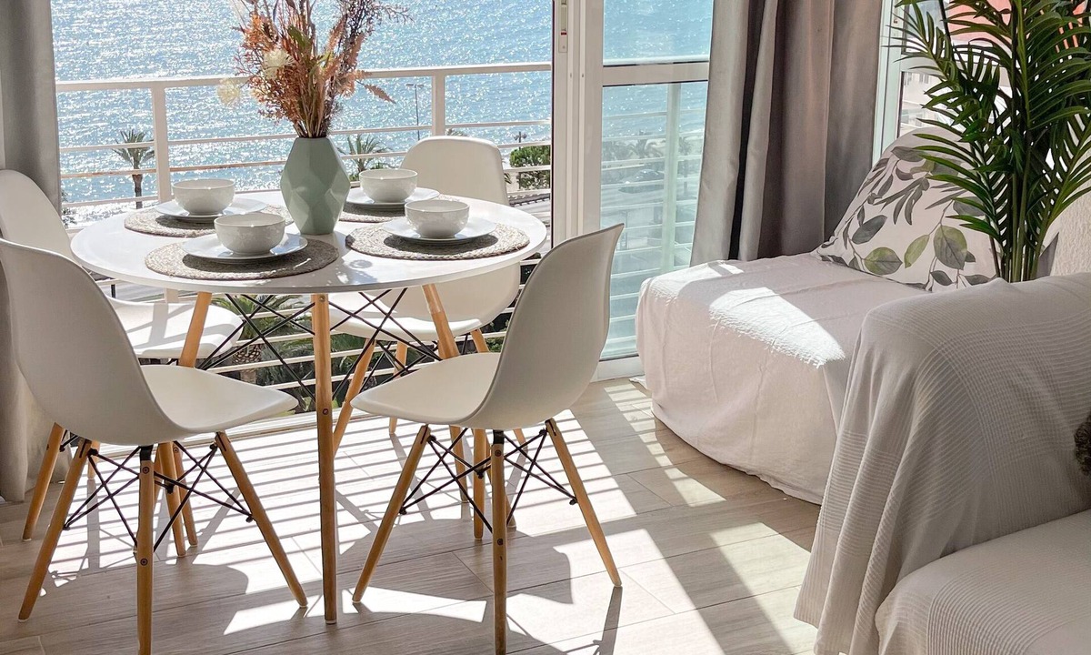 L'Albufereta Apartment | 1st line apartment with sea views and pool and WIFI
