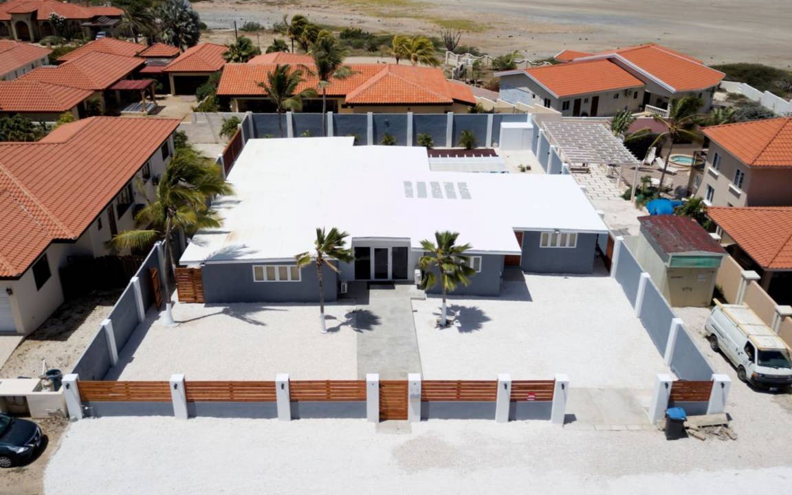 Malmok Villa | 300 m² Villa ∙ 3 bedrooms ∙ 9 guests