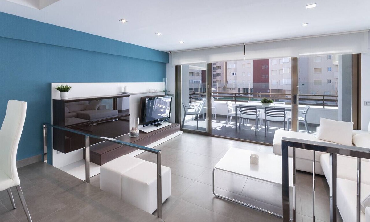Playa de Gandia Apartment | Amazing Apartment in front of the Beach with sunny terrace. - only families
