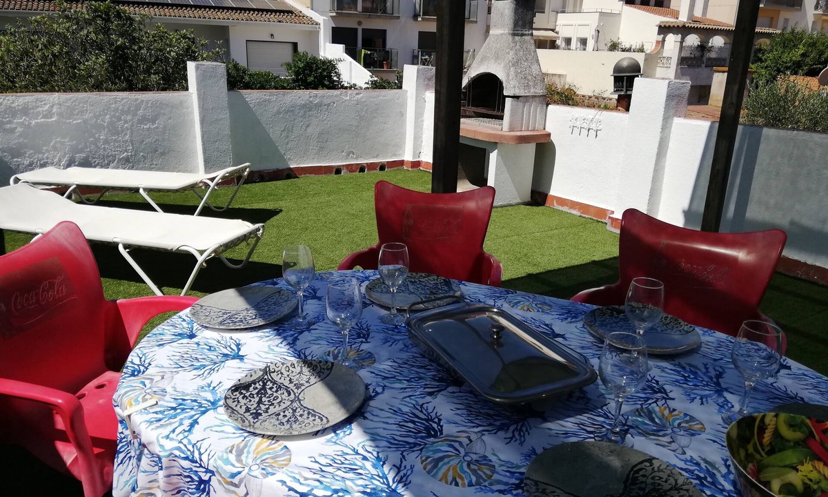 L'Estartit Apartment | Apartment 200 meters from the beach/HUTG-074377 Private parking option 75€/semaine