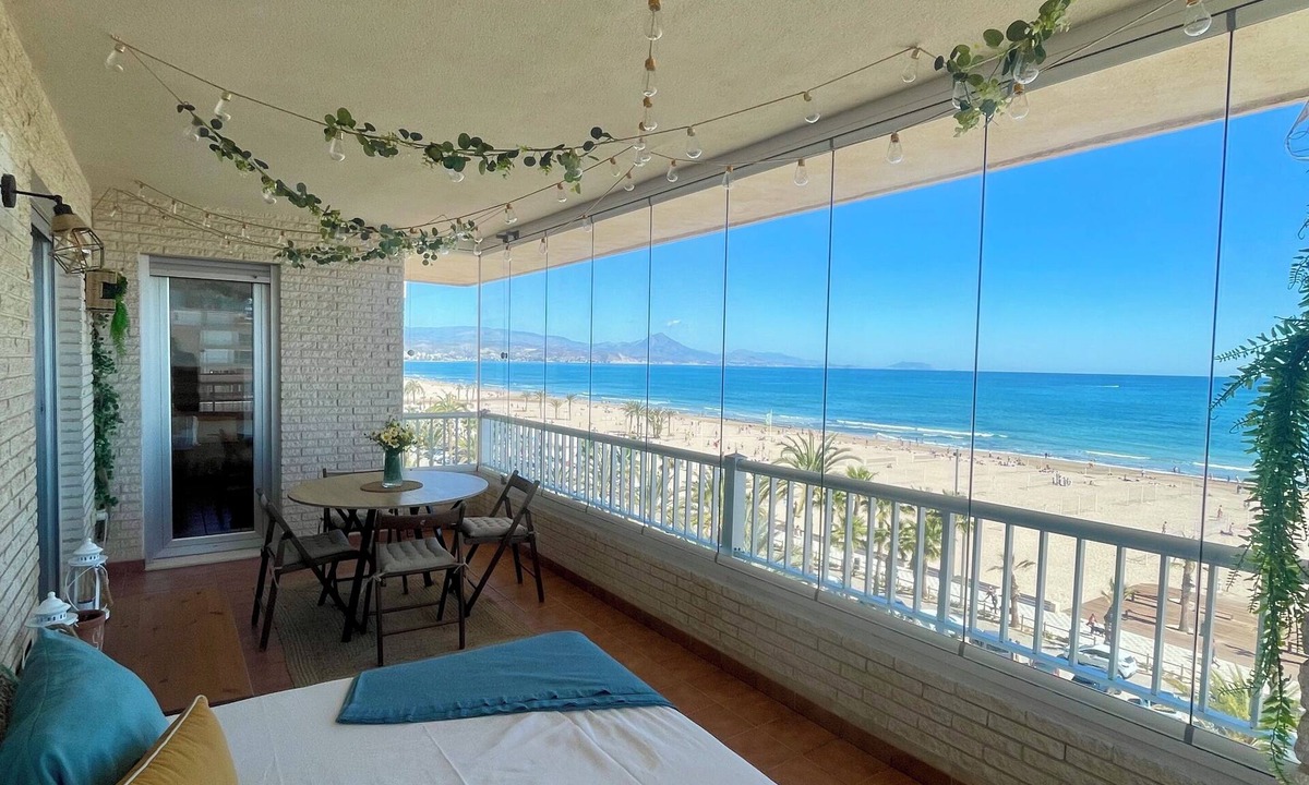 Playa de San Juan Apartment | Apartment with spectacular views in 1st line of the beach of san juan