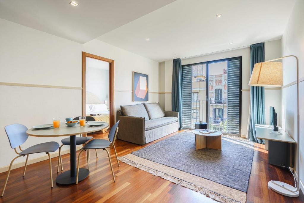 Barcelona Apartment | Aspasios Diagonal Art Apartments
