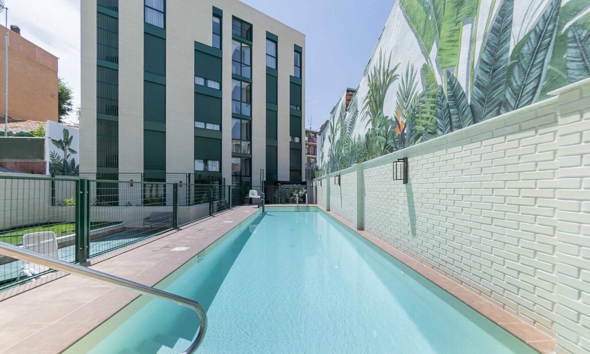 Carabanchel Apartment | Aurora Stays by Charming V, Apartment for 2 with free parking