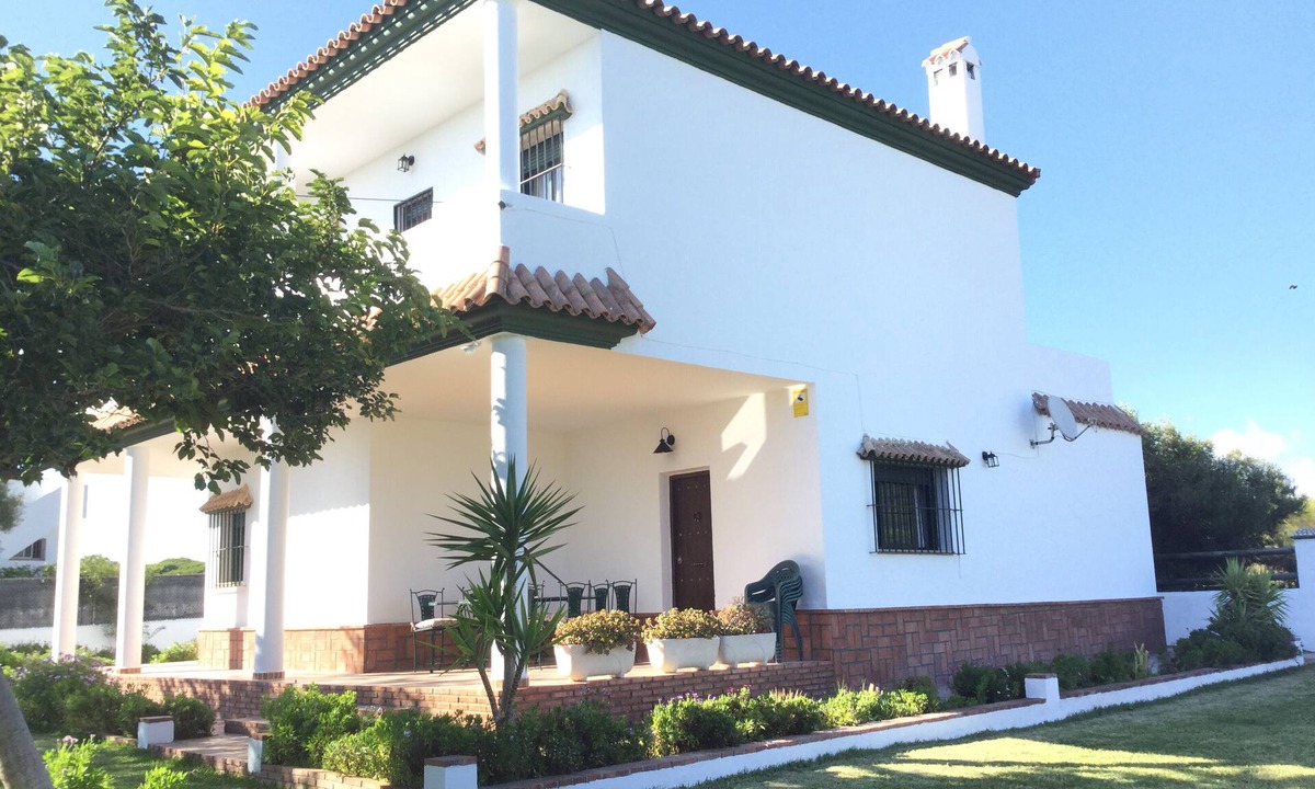 Los Canos de Meca Villa | Beautiful and spacious beach and country villa in Los Caños de Meca