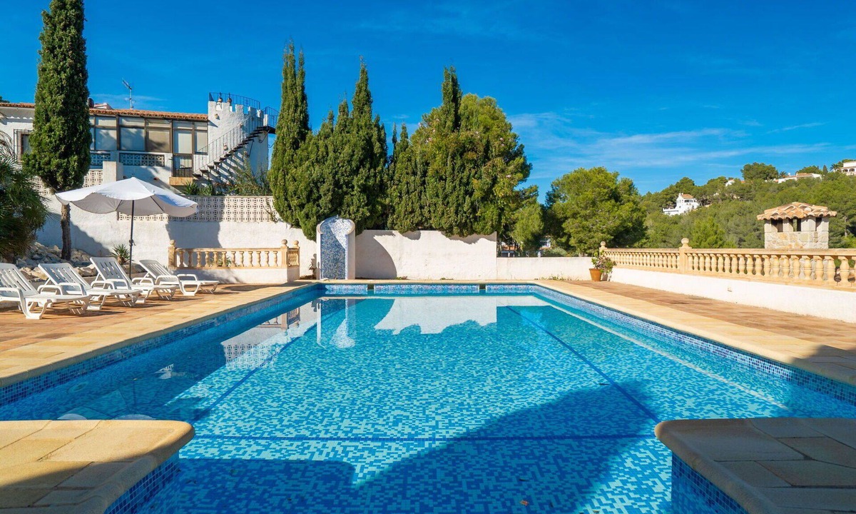 Moraira House | Beautiful private villa for 6 people with WIFI, A/C, private pool, TV and terrace