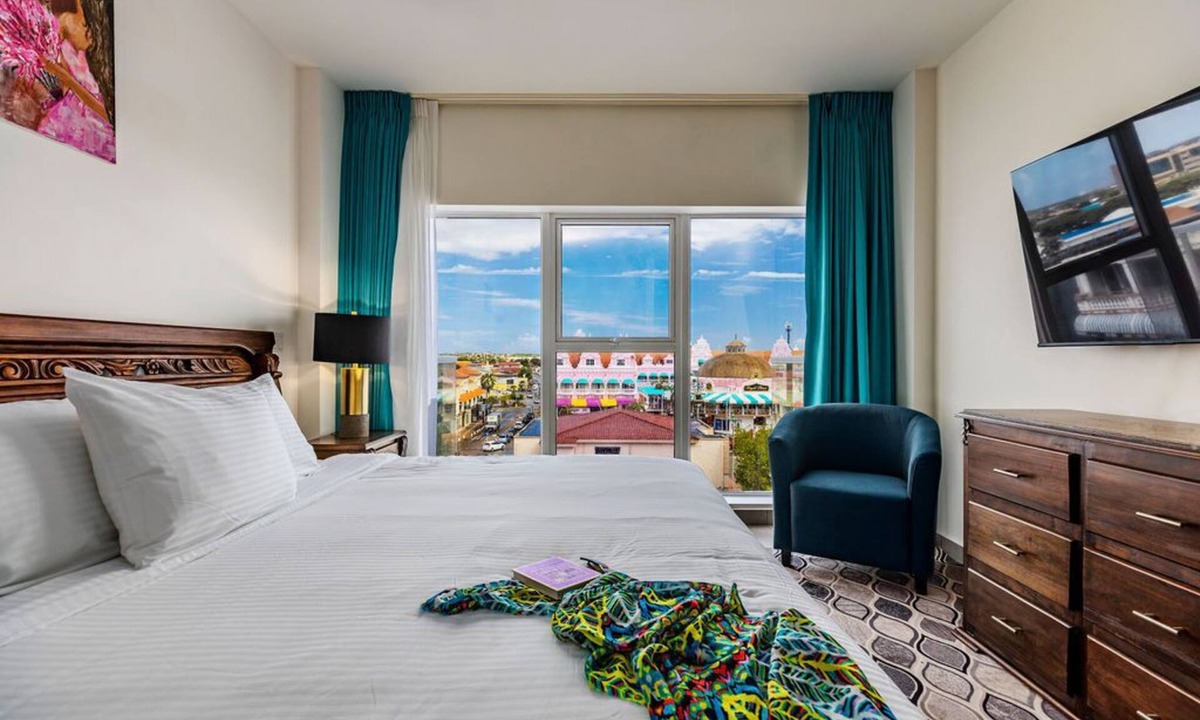 Oranjestad Condo | Beautiful Studio overlooking Oranjestad and the blue Ocean