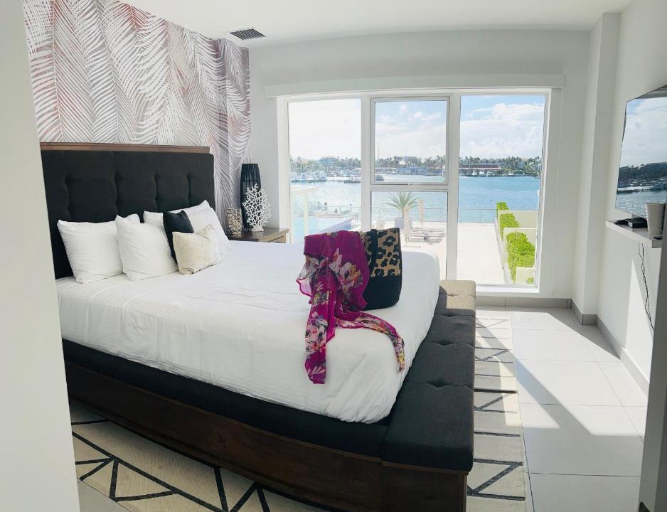 Oranjestad Apartment | Breathtaking 2 Bedroom Apartment with Harbor View