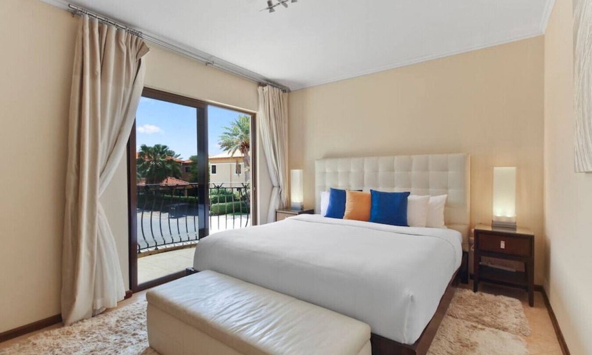 Gold Coast Apartment | Condo in Luxury Resort - Casa Palmera by Bocobay