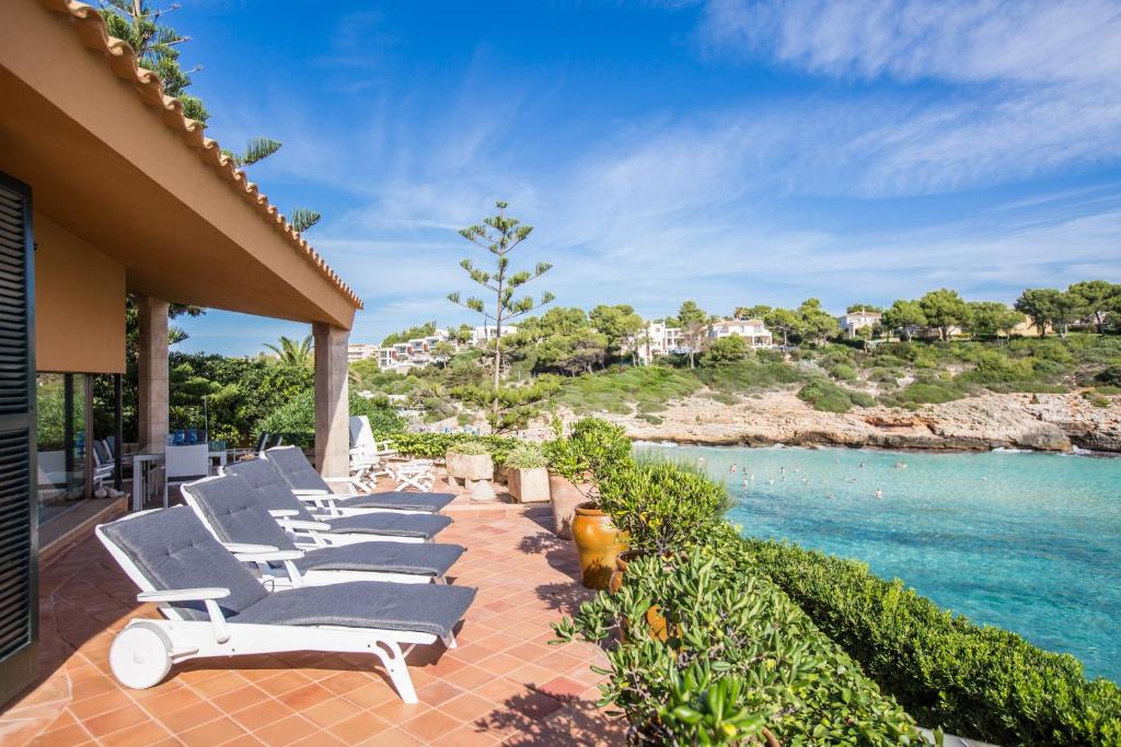 Cala Mandia Ski Chalet | Es Mirador
