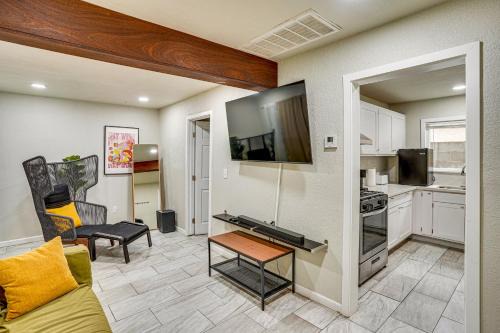 Compton House | Explore LA & Long Beach: Compton Condo w/Patio