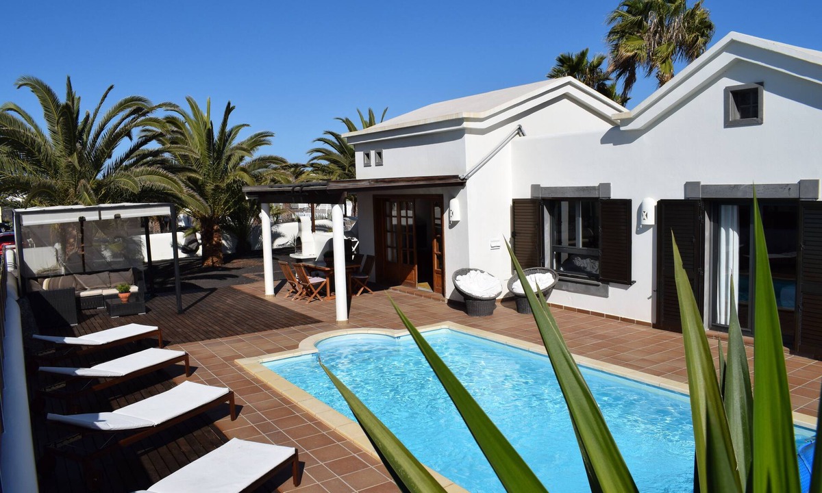 Montana Roja Villa | Fantastic villa with completely private pool, with high wall. Free wifi