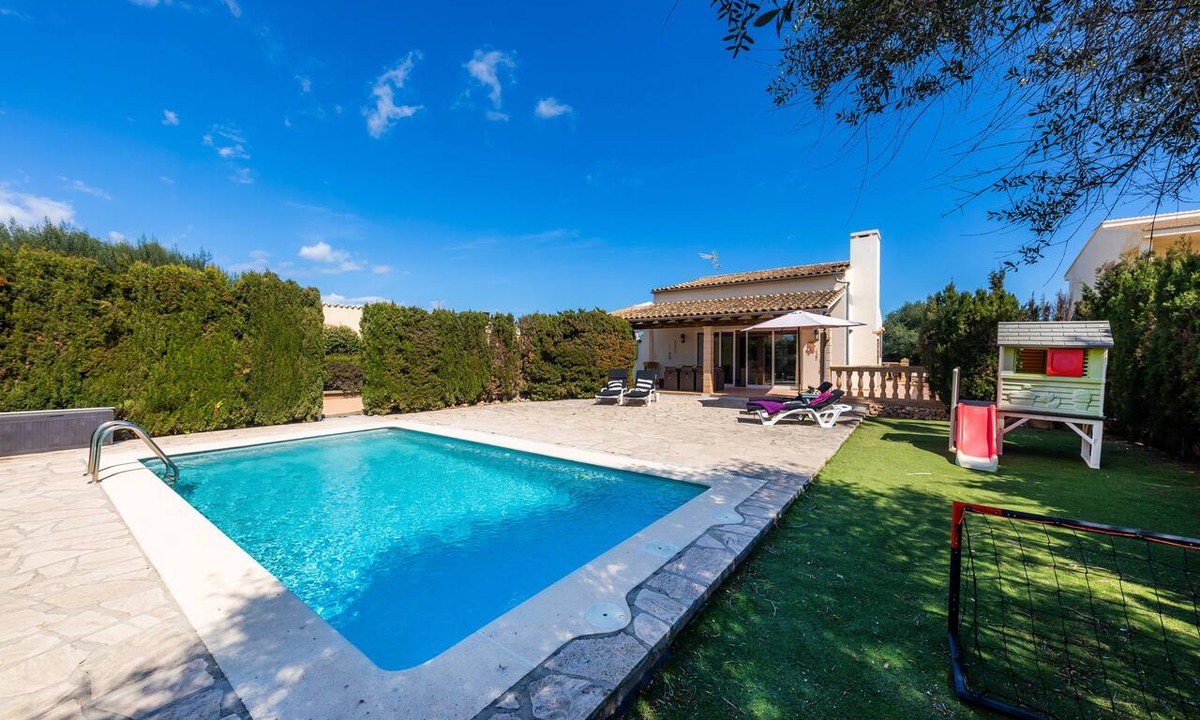 Sa Coma Villa | GREAT VILLA WITH PRIVATE POOL, CLOSE TO THE BEACH, FULLY EQUIPED.