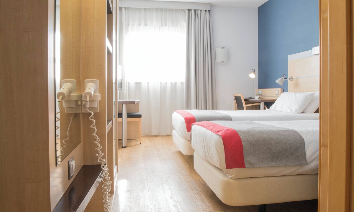 Getafe Hotel | Holiday Inn Express Madrid - Getafe by IHG