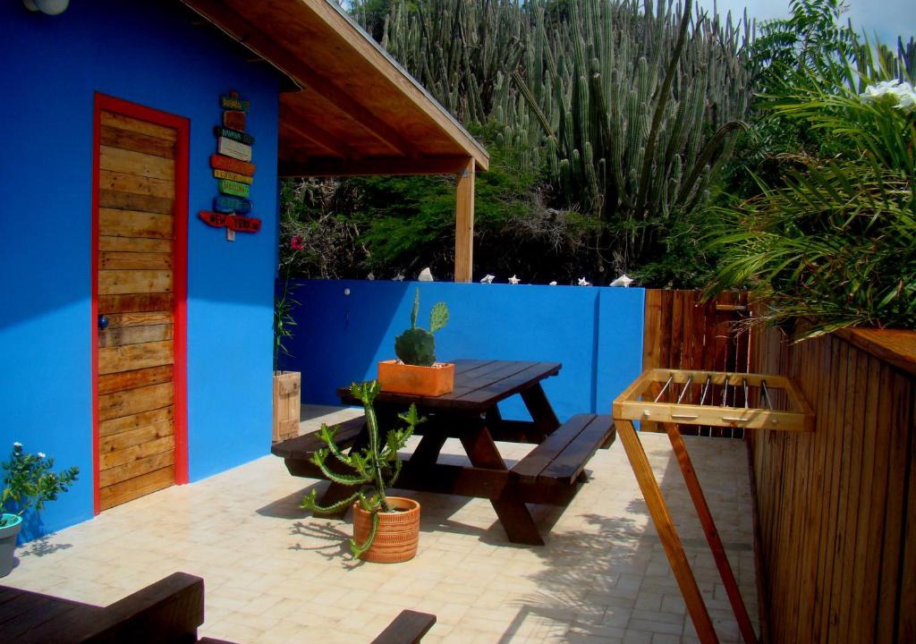 Santa Cruz Apartment | Hopi Cadushi Apartment