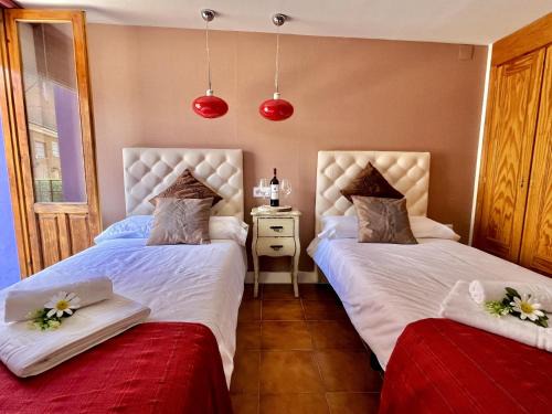 Villalba de la Sierra House | Hostal Nomadas