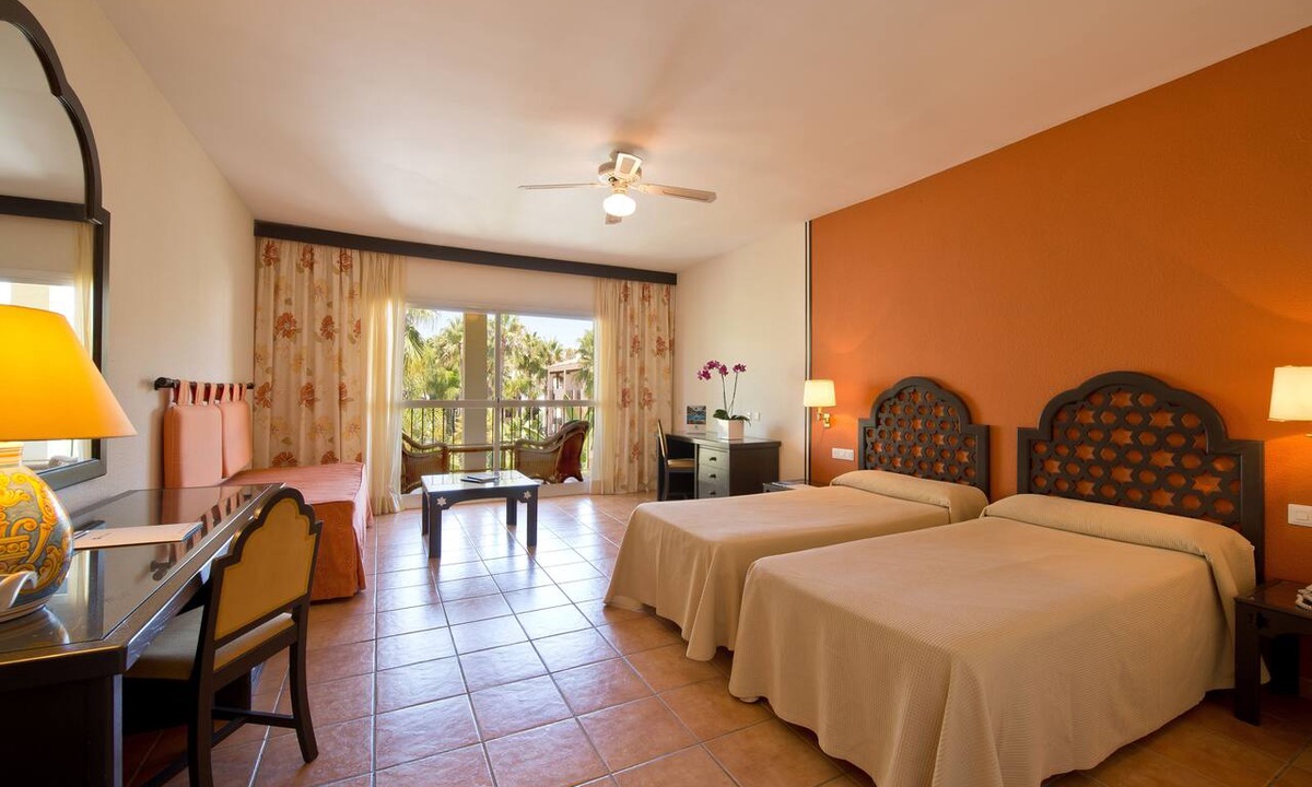 Puerto Banus Hotel | Hotel BlueBay Banús