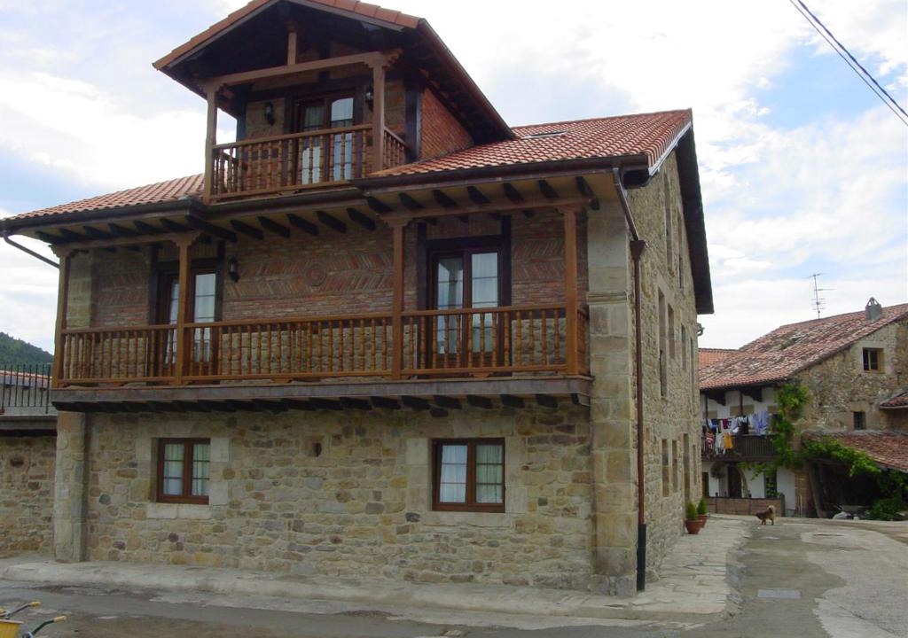 Lloreda Apartment | Las Anjanas de Lloreda