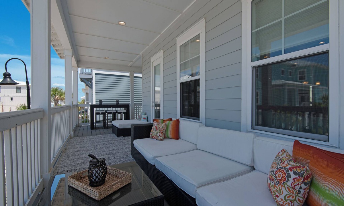 Navarre Beach House | “Latitude Adjustment “ Stunning Beach Home! Kayak/Paddleboard, Pool
