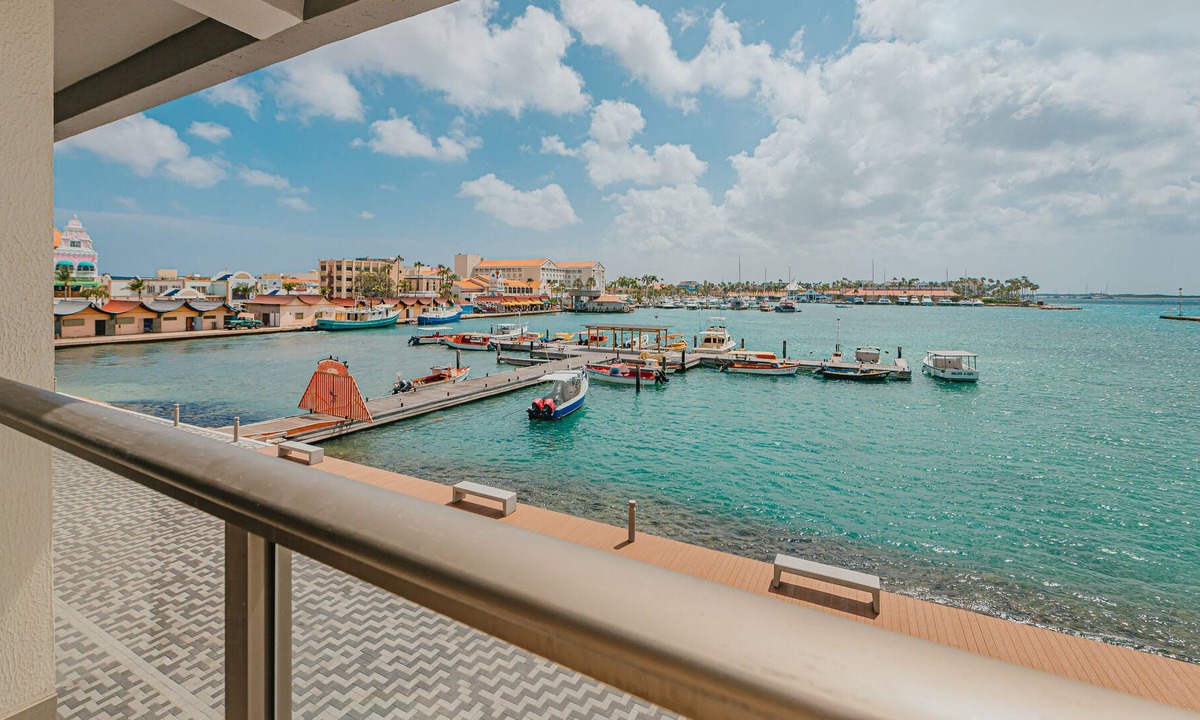 Rancho Apartment | Luxurious Harbor View Condo sleeps up till 8