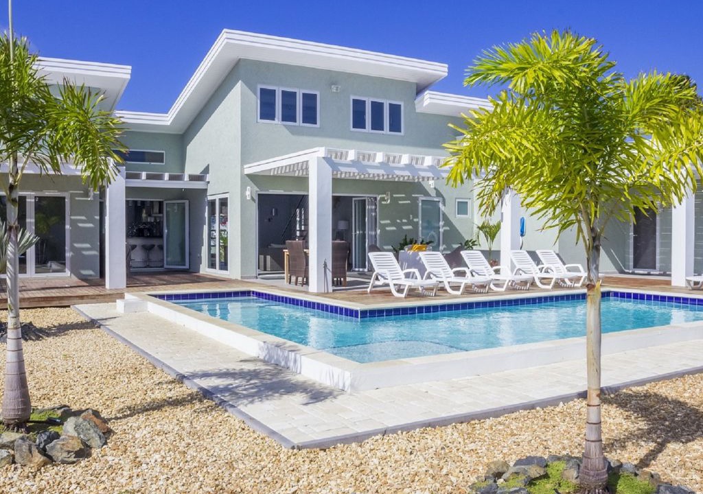 Malmok Villa | Malmok Beach Break Villa