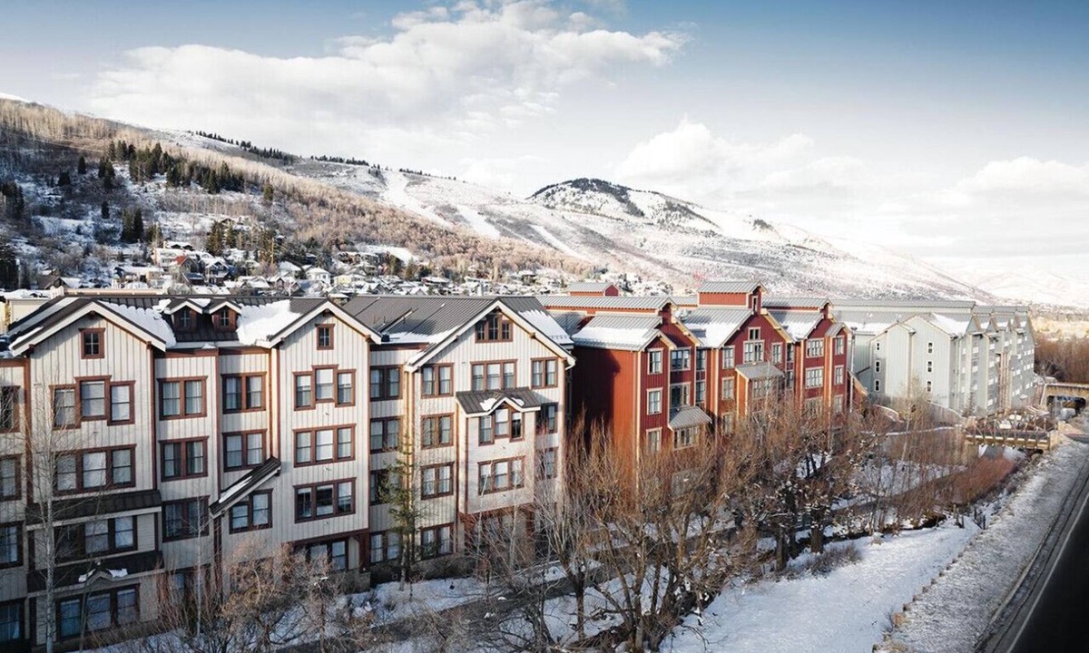 Downtown Park City Condo | Marriott`s Summit Watch Luxury Studio