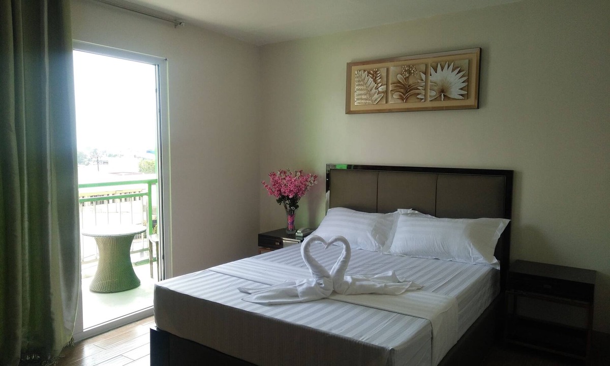 Barangay 16 Hotel | Meaco Royal Hotel - Batangas City