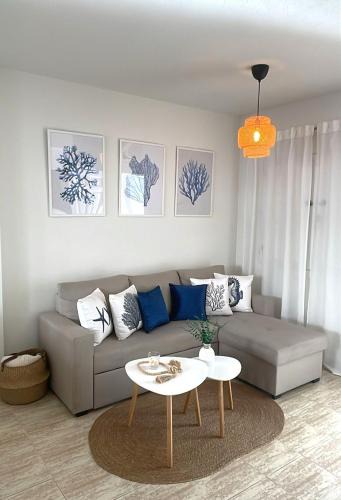 Vergel House | Mediterranean sea house