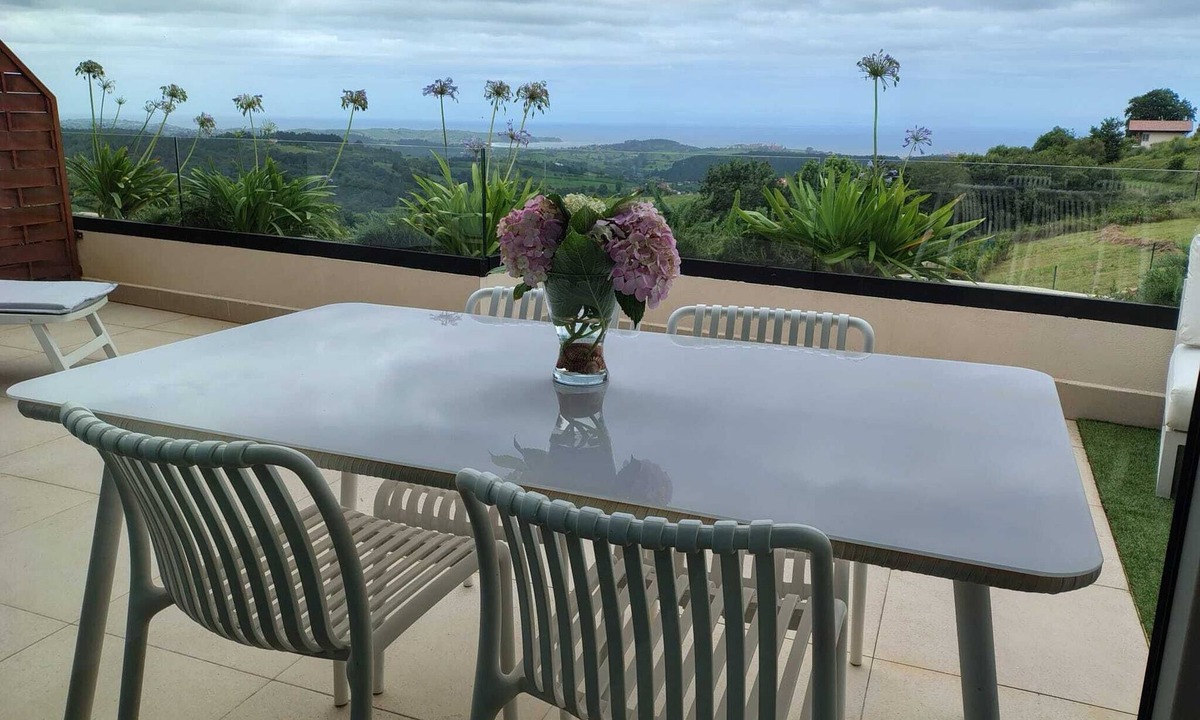 Udias House | MIRADOR PLAYA DE OYAMBRE House with spectacular views of the Bay of Biscay and Comillas