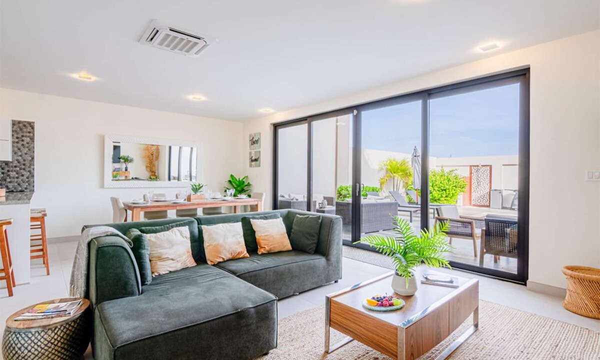 Malmok House | Modern Shore house in Catalina Aruba with pool. Walk to the best snorkel spots.n
