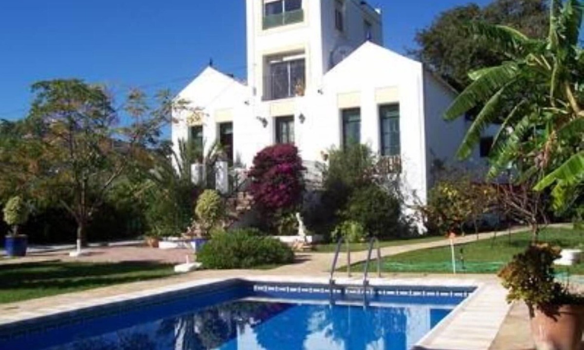 Nerja House | Nerja: Villa with private pool and garden 300 m from the beach
