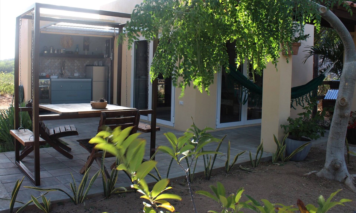 Savaneta Cottage | Off grid living! Enjoy and love the Nature!