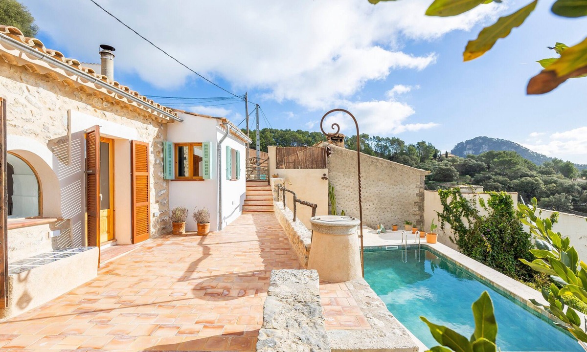 Galilea Villa | Rural house 'Can Titina' with sea views, private pool and Wi-Fi