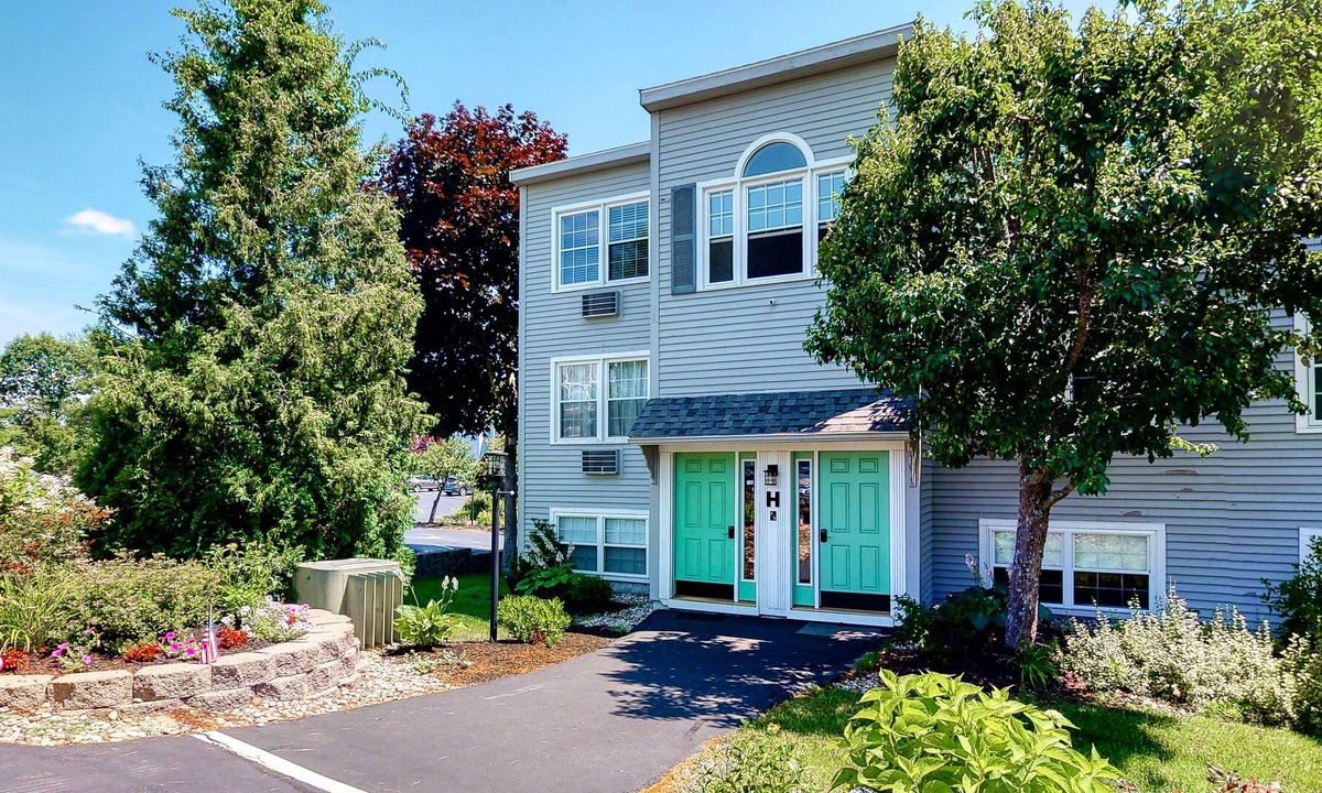 Ogunquit Condo | Second-floor, ocean-view condo w/ balcony & shared pool - walk to beach
