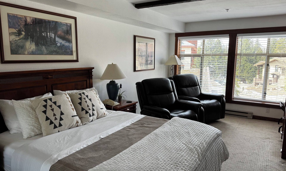 Salt Lake Mountain Resorts Condo | SKI IN/OUT Studio Condo with stunning Village & Slope views