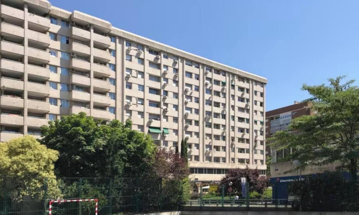 Cuatro Caminos Apartment | Spacious 186m² Apartment Near Santiago Bernabéu Stadium in Madrid