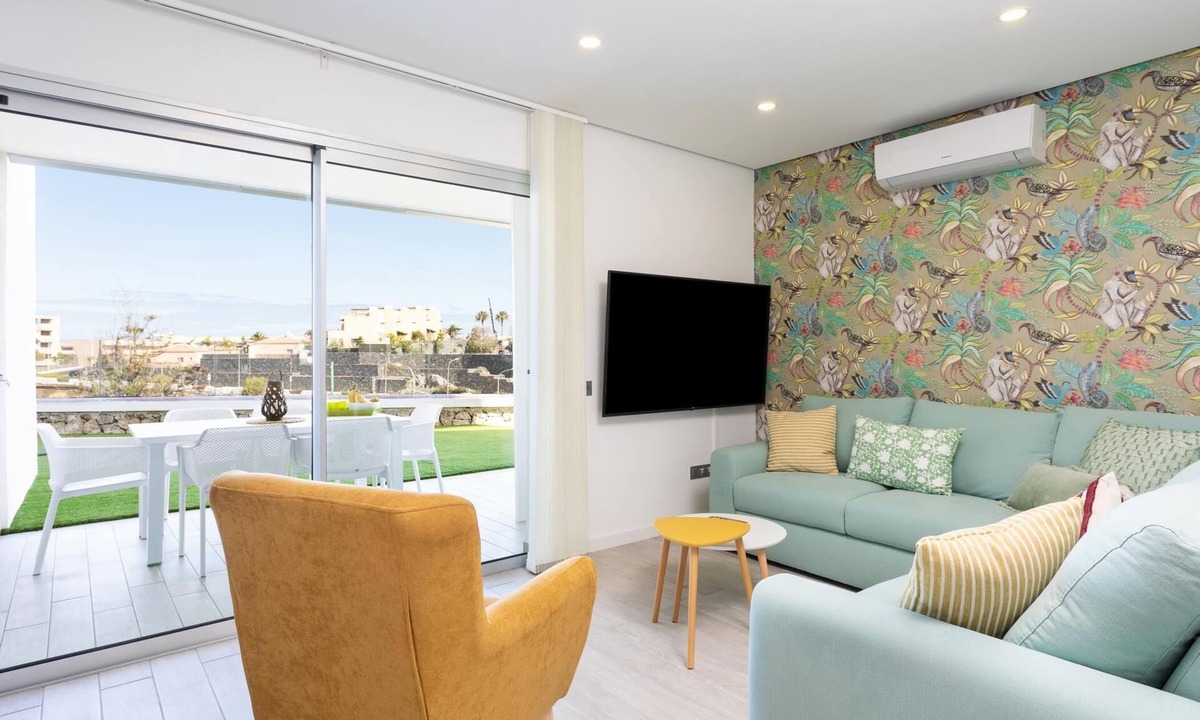 Playa Paraiso Apartment | Spacious ground floor apartment with large terrace and sea views in Costa Adeje