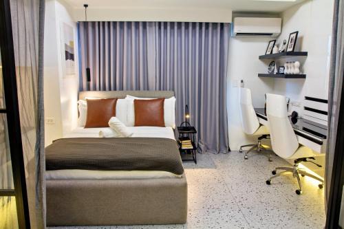 Pinagsama Apartment | St Mark Residences Luxury direct Venice view with free parking