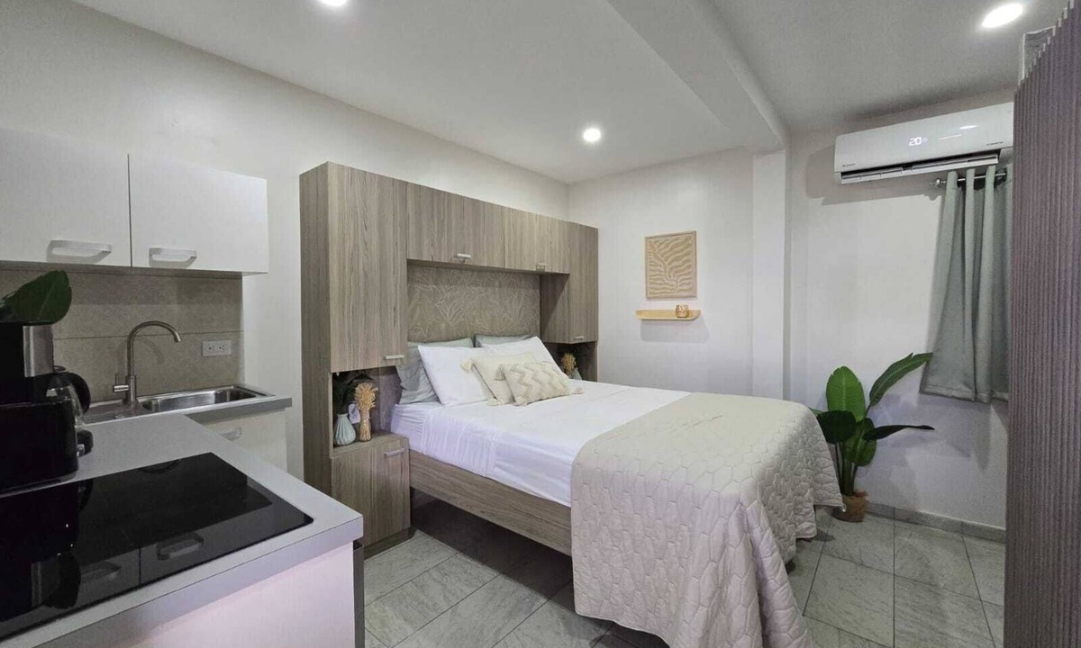 Cunucu Abao Apartment | Standard Studio in Aruba, pool, walking distance to Eagle Beach!