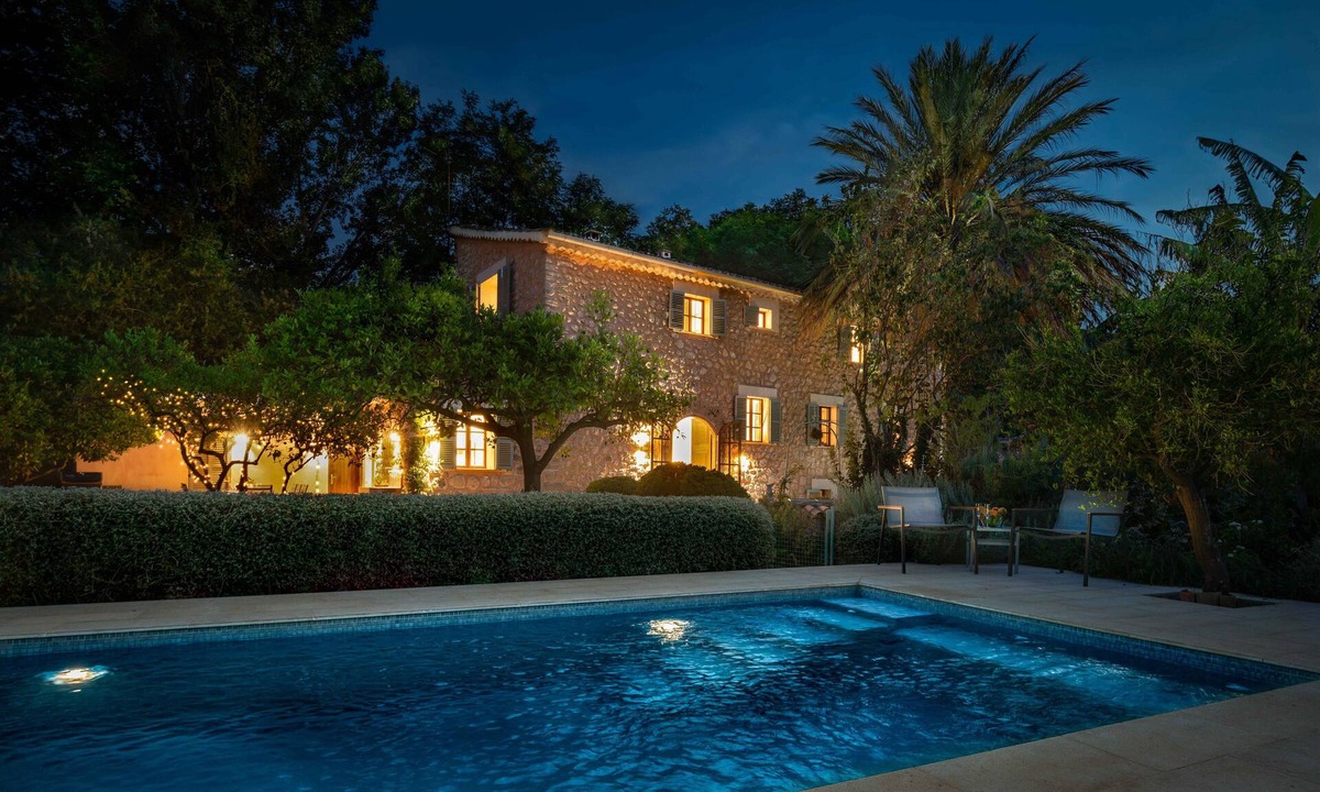 Soller House | Stunning, recently restored luxury 1730 Finca, Pool, Orchard, Mountain views, Wi