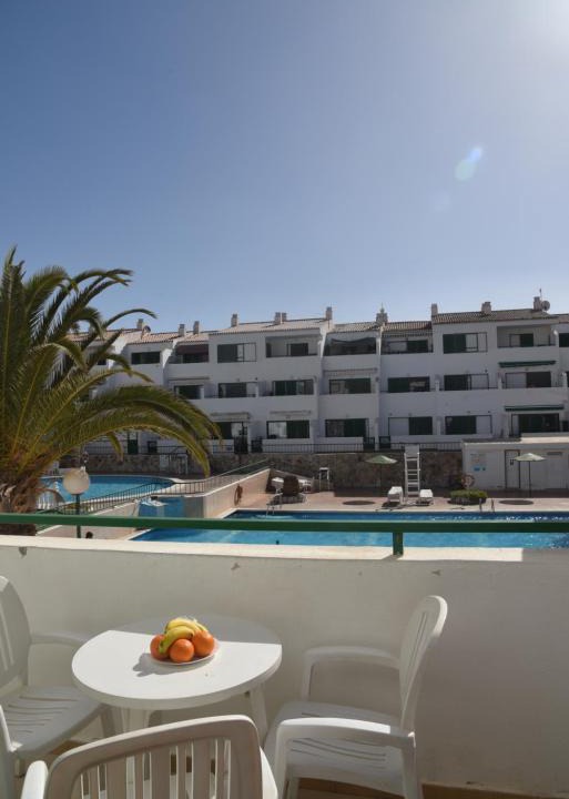 Arona Apartment | Sunny Silencio Park