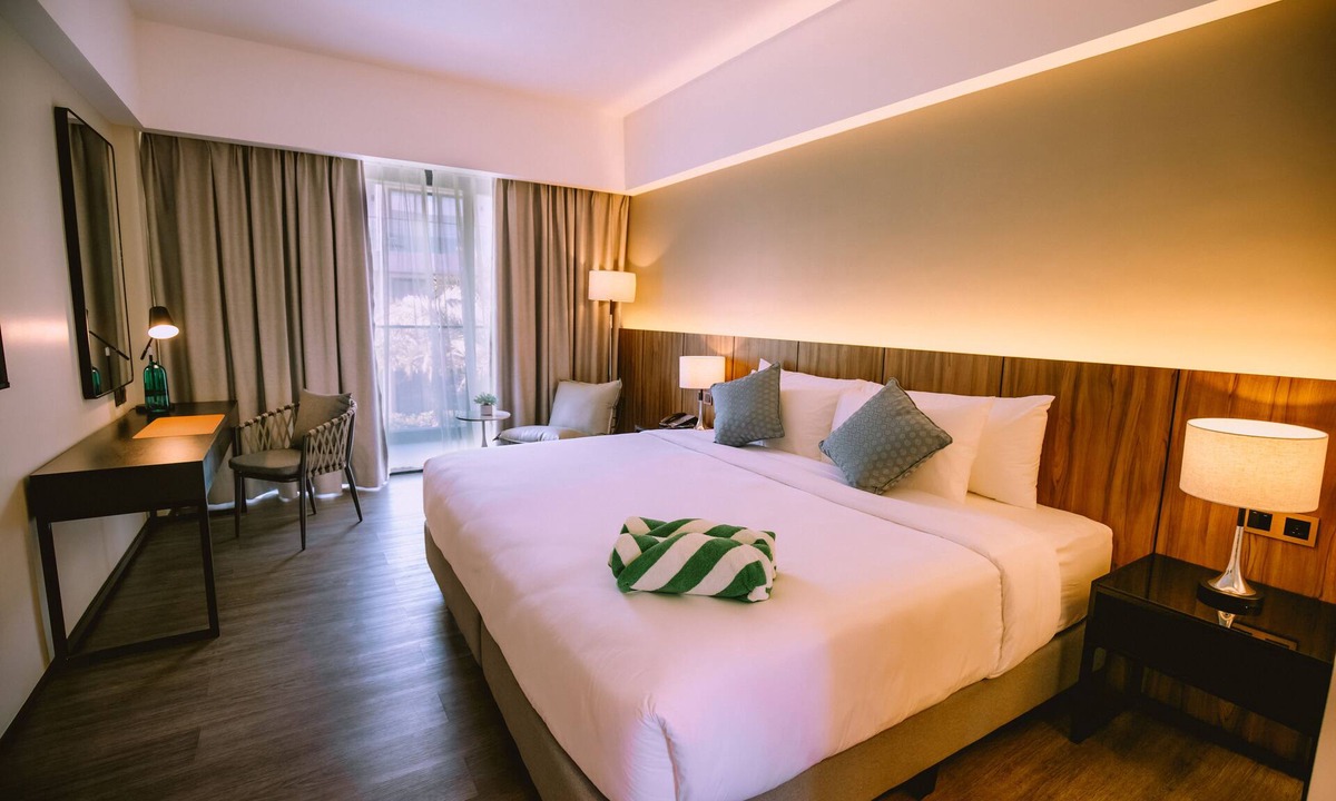 Cauayan Hotel | The Maximilian Hotel