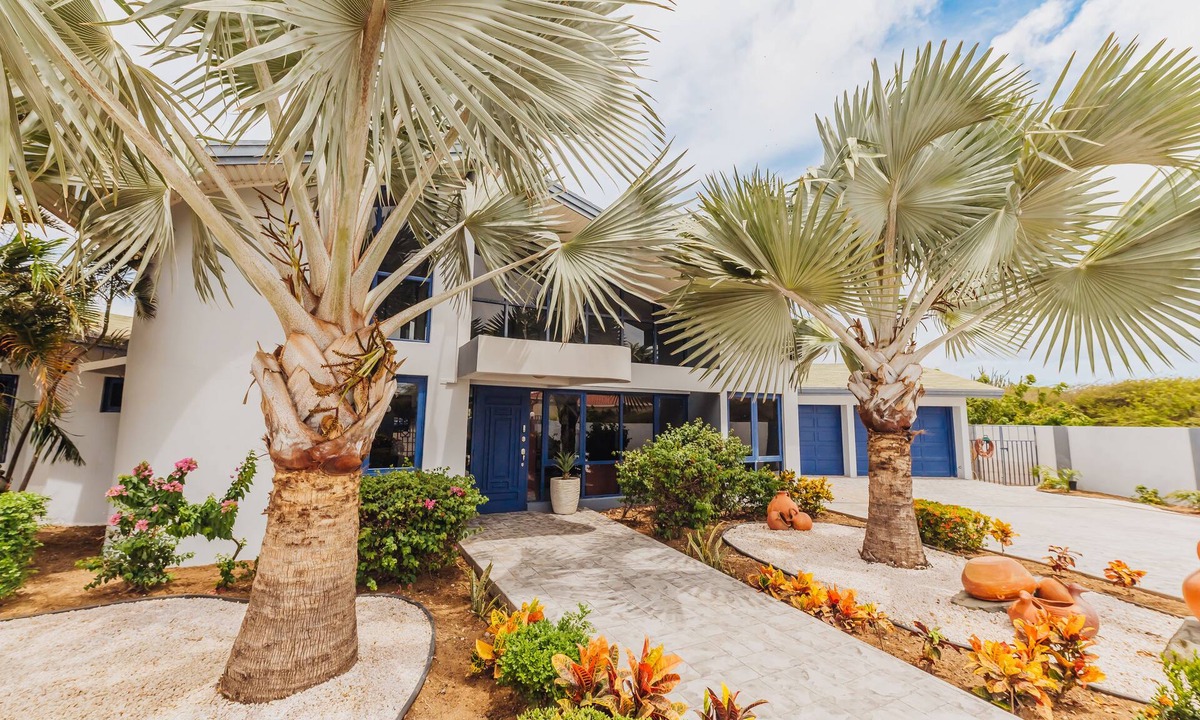Punto de Oro House | The ultimate getaway! Spacious layout, luxurious amenities, including a pool.