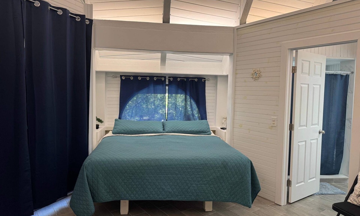 Long Beach Estates Cabin | Treehouse Private Village Barnacle Resort