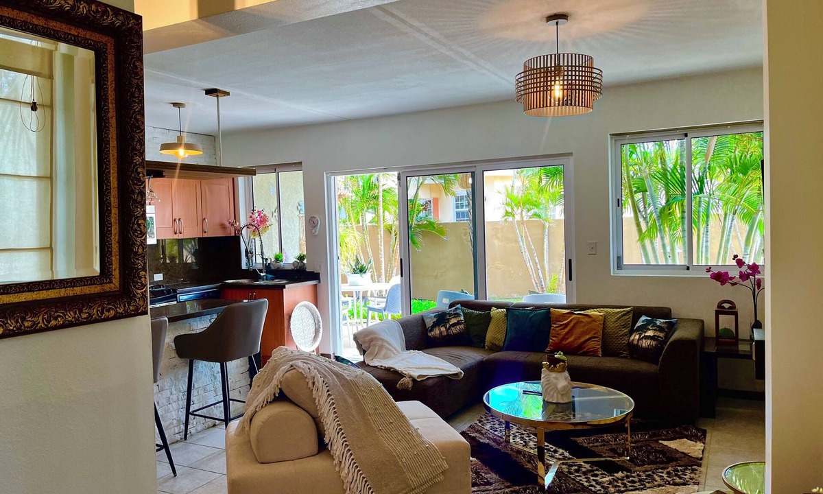 Turibana House | Tropical Bohemian style townhouse 5 mins to Palm Beach, Restaurants & Nightlife.