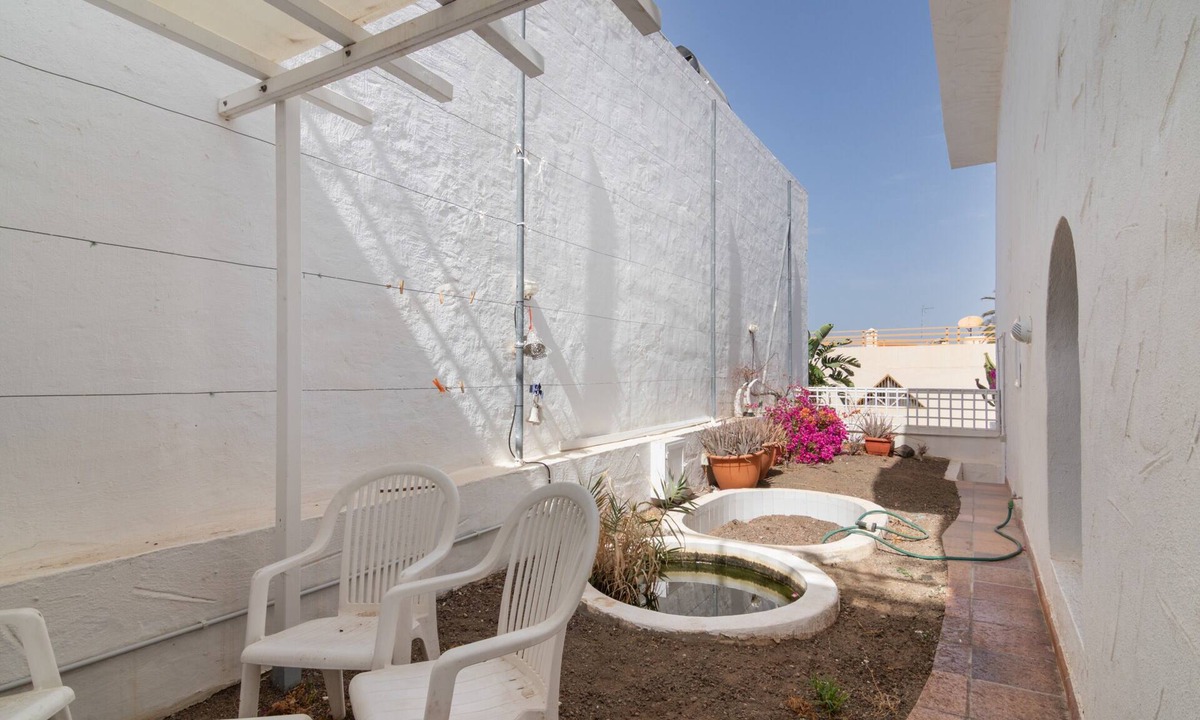 San Fernando Apartment | Vacation Apartment 'Apartamento Con Jardín' with Mountain View, Private Garden and Wi-Fi
