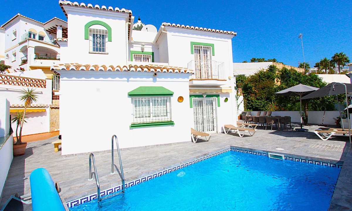 Nerja Villa | Villa 'Casa Isabella Luxury' with Sea View, Wi-Fi and Air Conditioning