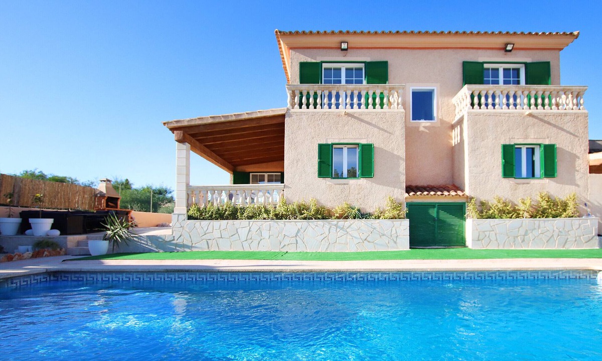 Calas de Mallorca Villa | Villa Domingos, a comfortable holiday house with a private pool and BBQ in Cales de Mallorca