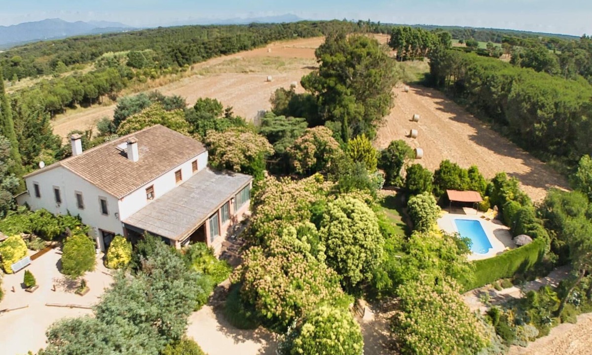 Caldes de Malavella Villa | Villa in Spain for 25 people, near beaches
