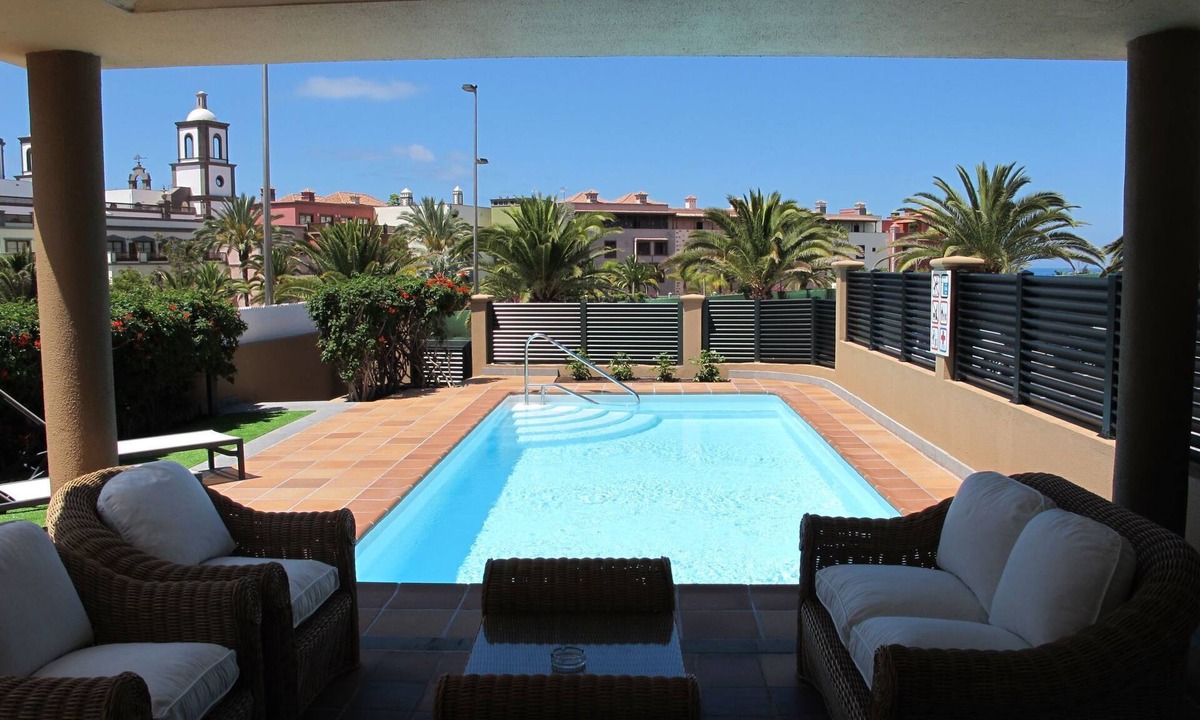 Costa Meloneras House | Villa meloneras mit ganztägiger Sonne am Pool by Interhome